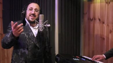 צפו: ליפא שמעלצר בביצוע ללהיט "מחשבות טובות"