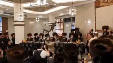 נדיר: תחיית המתים וריקוד הבקבוקים בויז'ניץ • צפו!