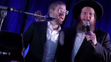 צפו: יהודה לנגר מציג "דאנס מיט דסקל"